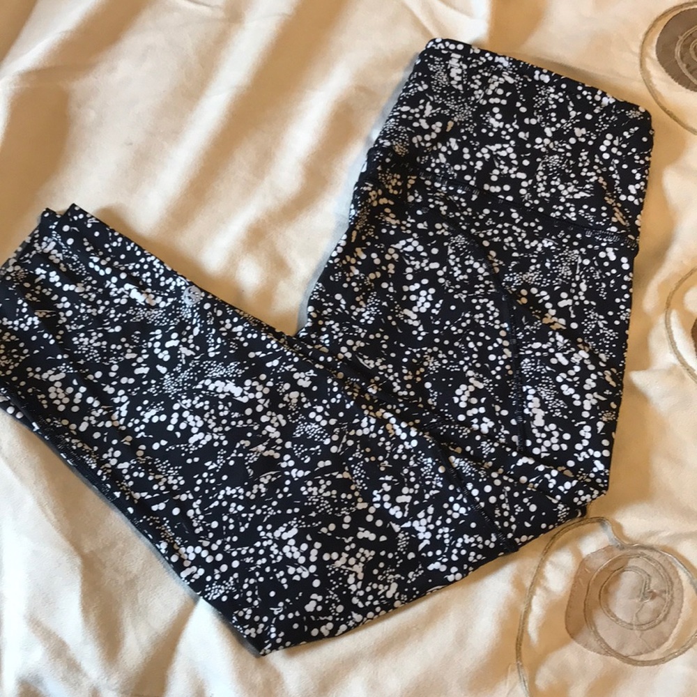 Lululemon size 8 Fast and Free crop leggings